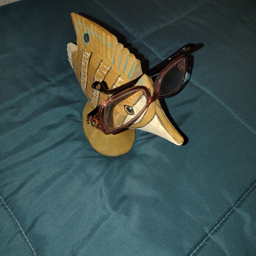Wooden Fish-Shaped Eyewear Holder